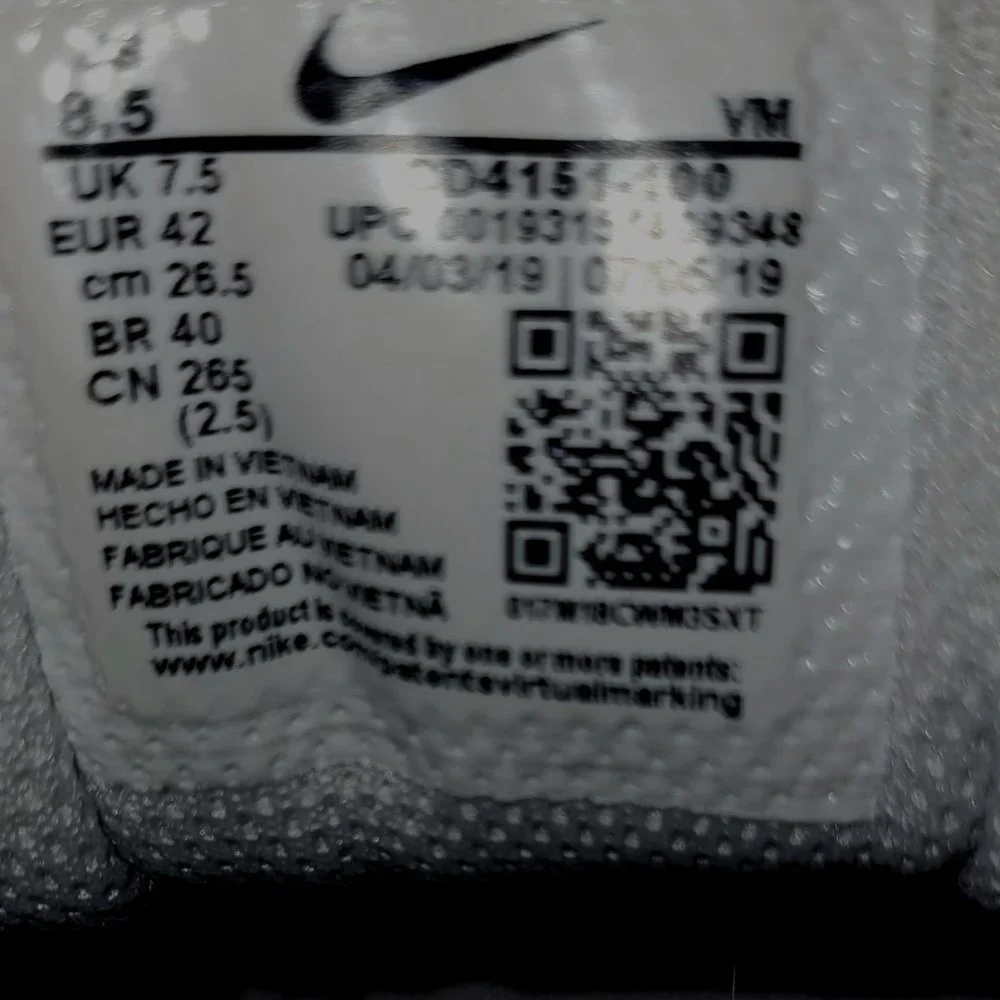 Winter jacket - Picture 10 of 16